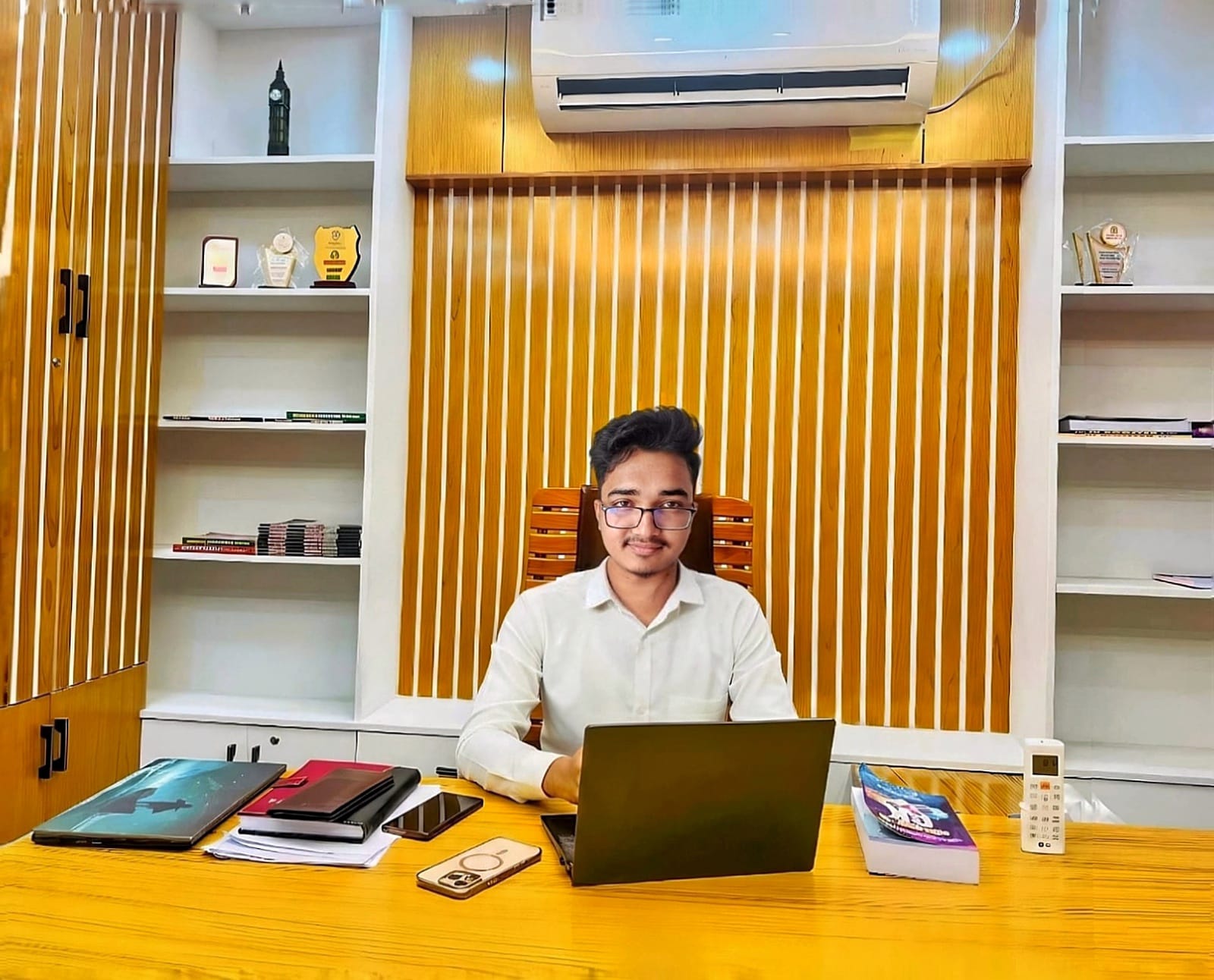 Tanveer Evan Rahat AI-Driven SEO Expert